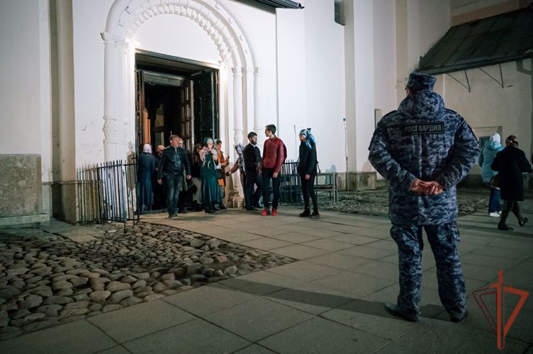 Росгвардейцы Северо-Западного округа обеспечили правопорядок в праздник Пасхи Христовой