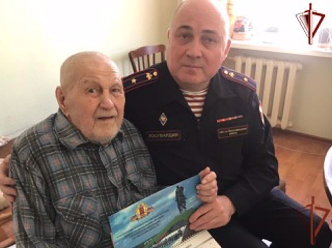 В Центральном округе Росгвардии прошли чествовали ветеранов войск правопорядка и органов внутренних дел