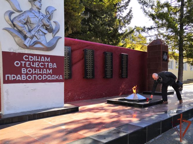 Росгвардейцы почтили память погибшего военнослужащего
