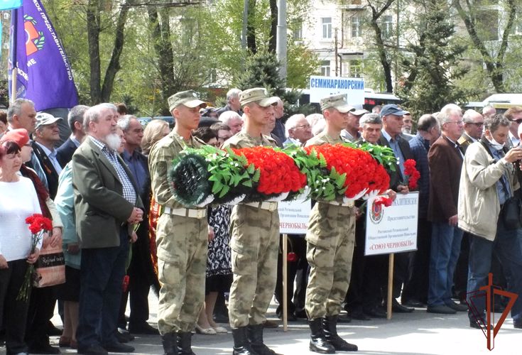 Росгвардия на юге России приняла участие в мероприятиях по случаю годовщины чернобыльской аварии