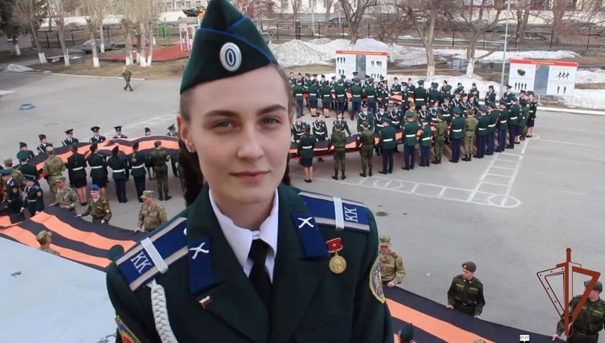 Росгвардейцы на Урале продолжают участие в акции «Своих не бросаем» (видео)