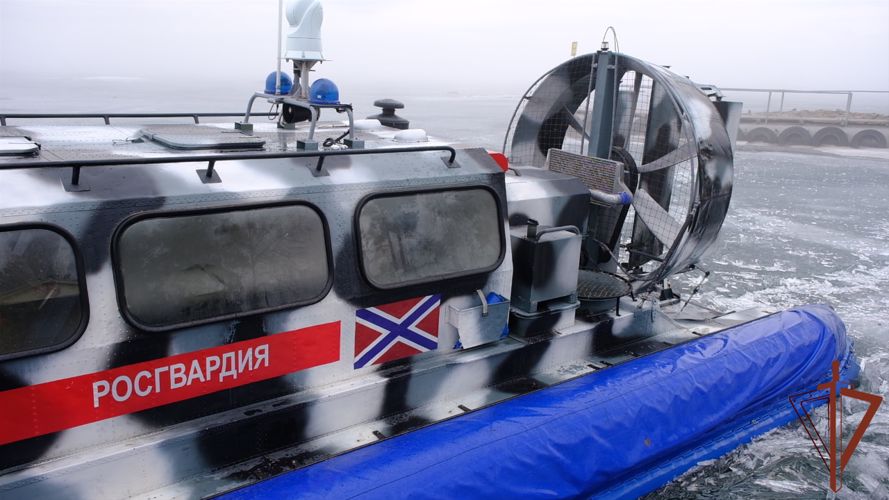 В новом сезоне проекта Росгвардии «Проверка на прочность» принял участие победитель «Дакара» Сергей Карякин (видео)