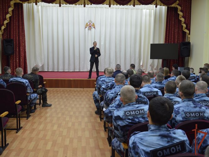 Творческие коллективы города Барнаула присоединились к Всероссийской акции «Своих не бросаем»