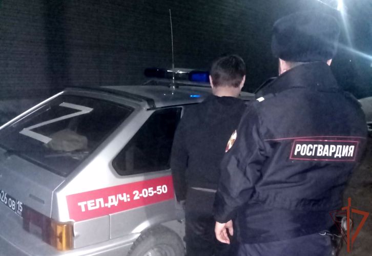 Подозреваемого в особо тяжком преступлении задержали росгвардейцы в Туве