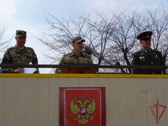 В профессиональный праздник северское соединение Росгвардии открыло свои двери школьников и студентов