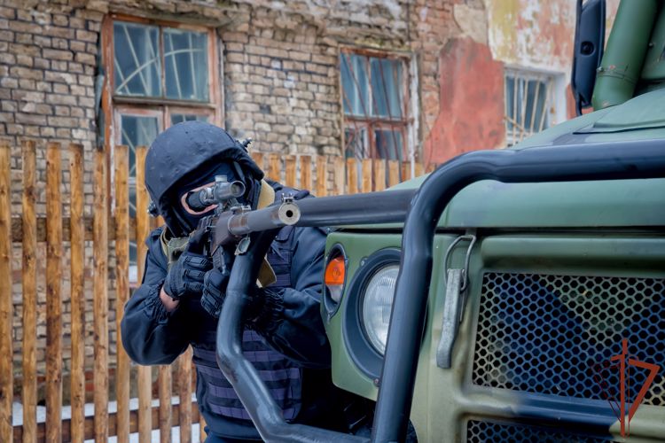  Командующий Центральным округом поздравил СОБР и ОМОН с 29-летием