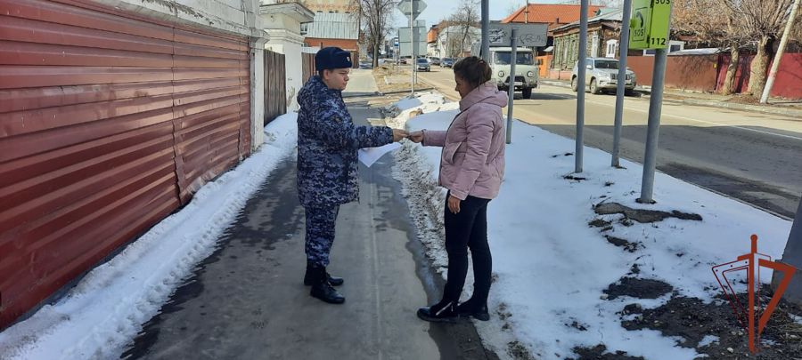 Акцию по профилактике квартирных краж проводит Росгвардия в Подмосковье