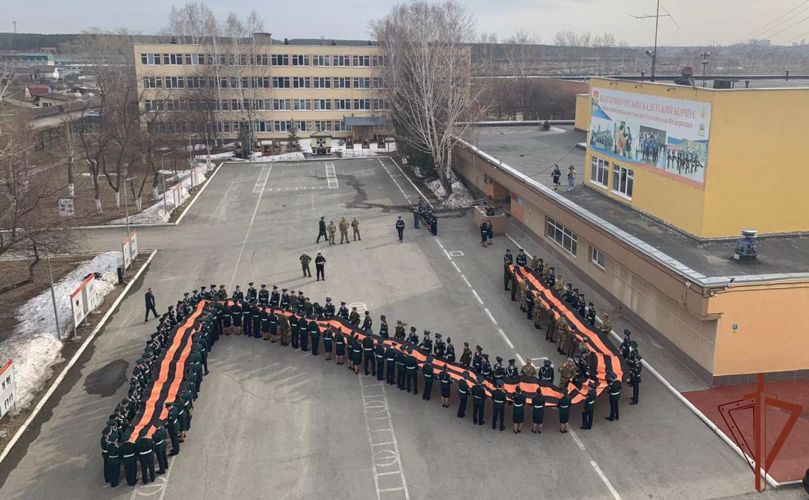 Росгвардейцы на Урале продолжают участие в акции «Своих не бросаем» (видео)