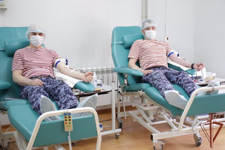Сотрудники Росгвардии сдали кровь для пациентов больниц Кабардино-Балкарии