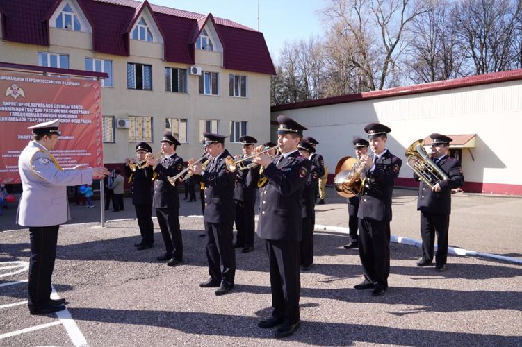 В Уфу вернулись из служебной командировки на Украину росгвардейцы