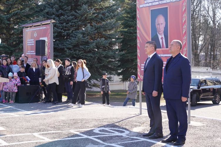В Уфу вернулись из служебной командировки на Украину росгвардейцы