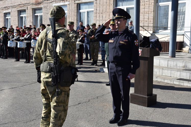 Росгвардейцев-участников специальной военной операции встретили в Удмуртии