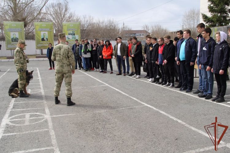 В кинологическом центре Уральского округа Росгвардии состоялся День открытых дверей 