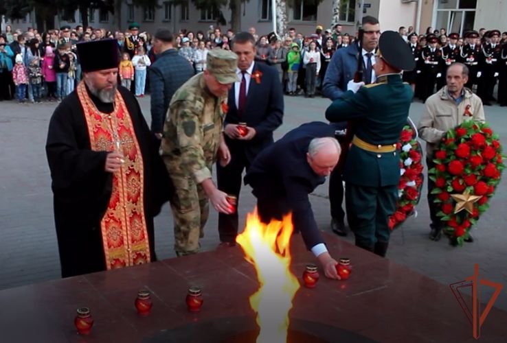 Росгвардейцы в Зауралье зажгли поминальные свечи в память о павших в годы Великой Отечественной войны (видео)