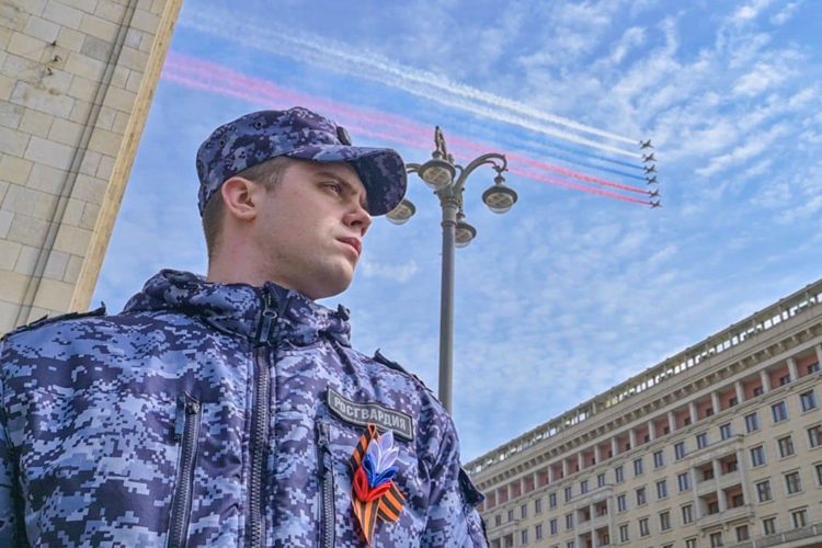 Росгвардия обеспечила безопасность празднования Дня Победы в Москве