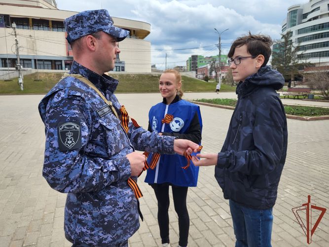 В регионах ЦФО росгвардейцы присоединились к акции «Георгиевская ленточка»