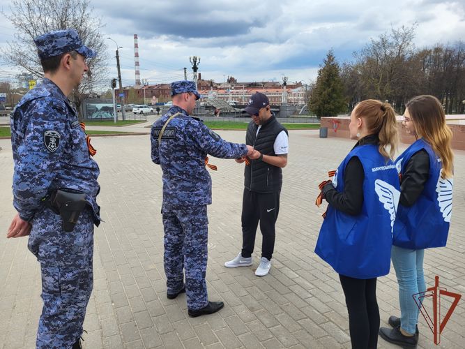 В регионах ЦФО росгвардейцы присоединились к акции «Георгиевская ленточка»