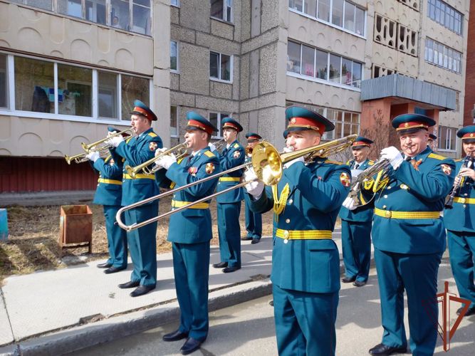 На Урале Росгвардия чествует ветеранов Великой Отечественной войны (видео)