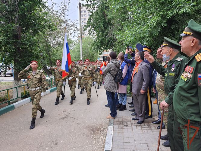 Ветеранов восхитили персональные парады Росгвардии в Краснодаре и Астрахани