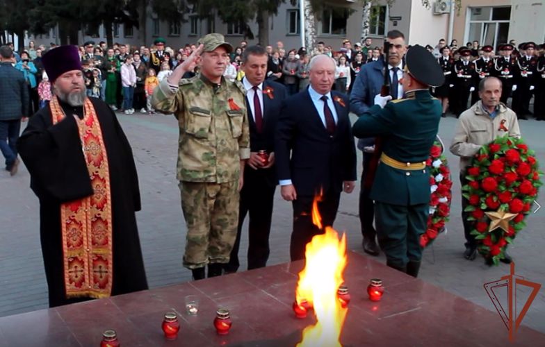 Росгвардейцы в Зауралье зажгли поминальные свечи в память о павших в годы Великой Отечественной войны (видео)