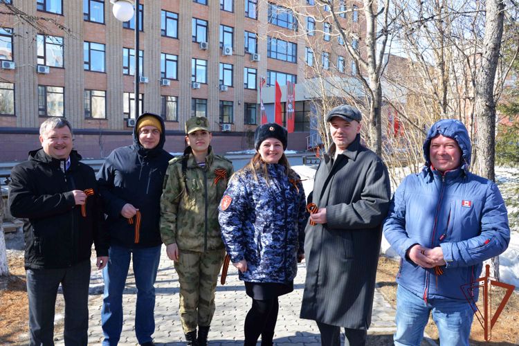 Росгвардия на Ямале присоединилась ко Всероссийской патриотической акции «Георгиевская лента» 