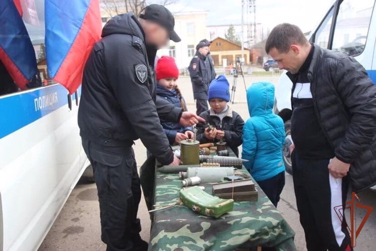 Росгвардейцы приняли участие в автопробеге Вологда — Тотьма, посвященном 77-летию Победы в Великой Отечественной войне