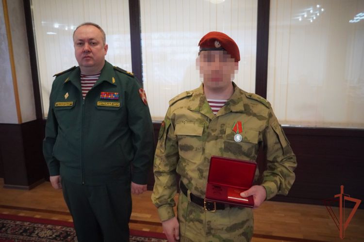 Росгвардейцам – участникам спецоперации вручены государственные награды 