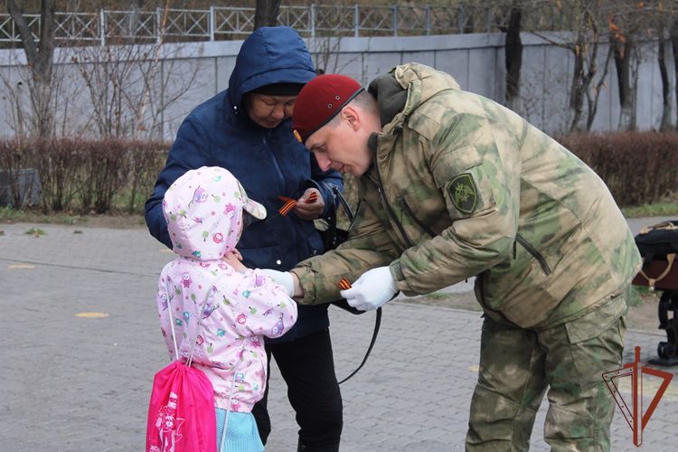 Росгвардейцы в Бурятии проводят акцию «Георгиевская ленточка»