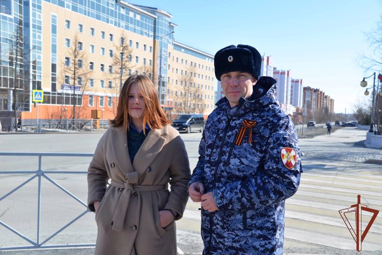 Росгвардия на Ямале присоединилась ко Всероссийской патриотической акции «Георгиевская лента» 