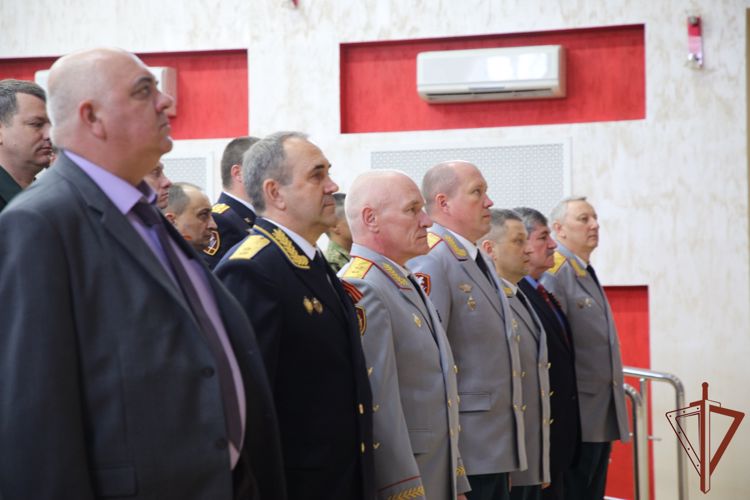 Командующий Северо-Кавказским округом вручил государственные награды военнослужащим Росгвардии