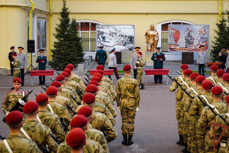 В Санкт-Петербурге состоялось торжественное награждение военнослужащих по призыву 
