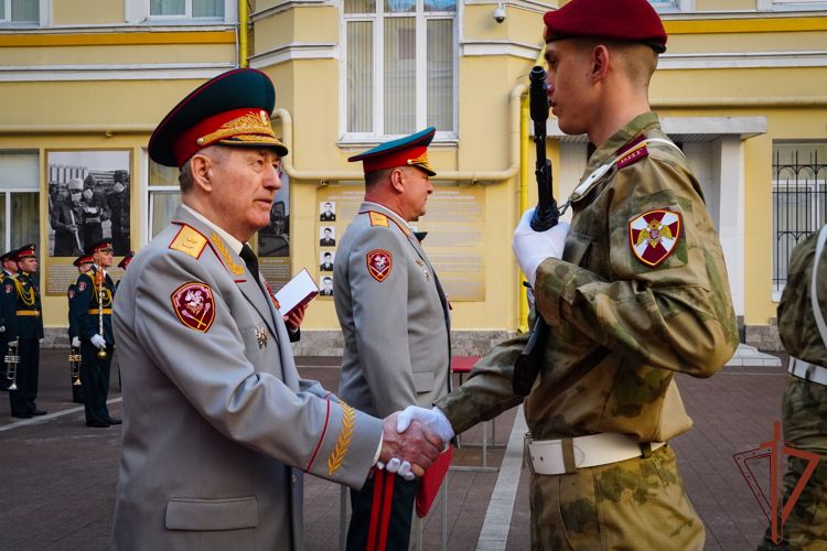 В Санкт-Петербурге состоялось торжественное награждение военнослужащих по призыву 