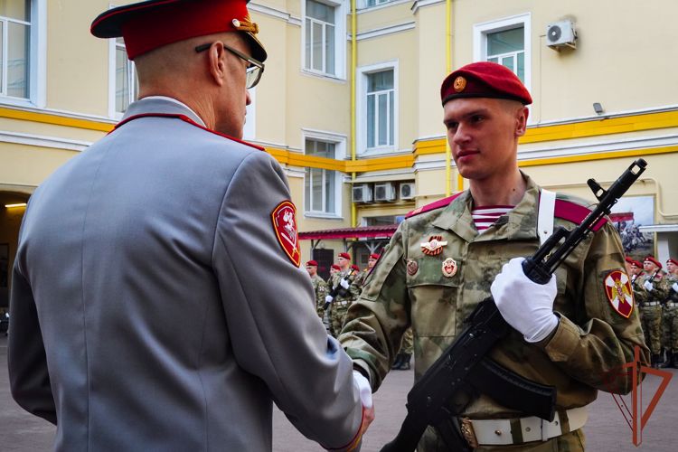 В Санкт-Петербурге состоялось торжественное награждение военнослужащих по призыву 