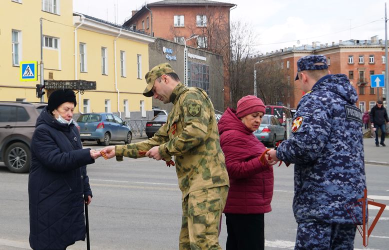 Росгвардейцы приняли участие в акции «Георгиевская ленточка» в Петрозаводске