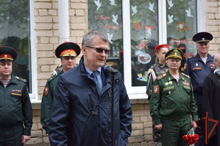 Имя погибшего в ходе специальной военной операции росгвардейца увековечено в Нижегородской области