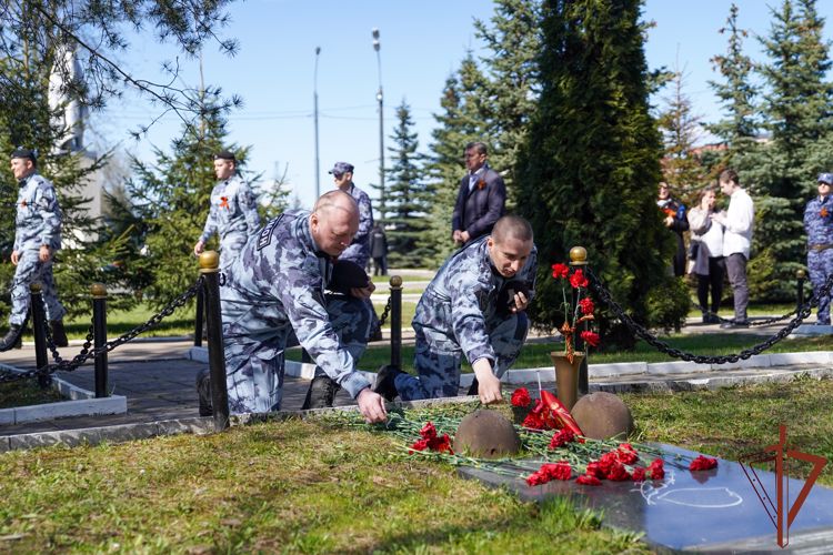 Росгвардейцы приняли участие во всероссийской акции «Лес Победы» в Москве (фото, видео)