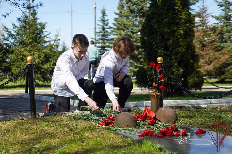 Росгвардейцы приняли участие во всероссийской акции «Лес Победы» в Москве (фото, видео)