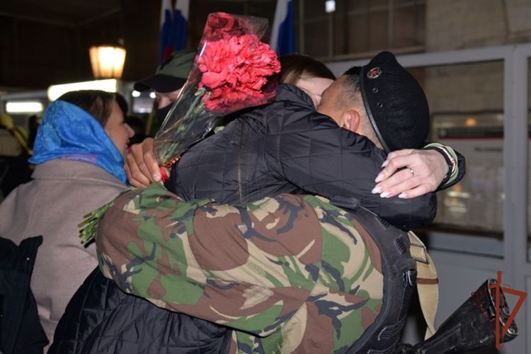 В Сургуте сотрудники ОМОН «Стерх» Росгвардии вернулись из служебной командировки 