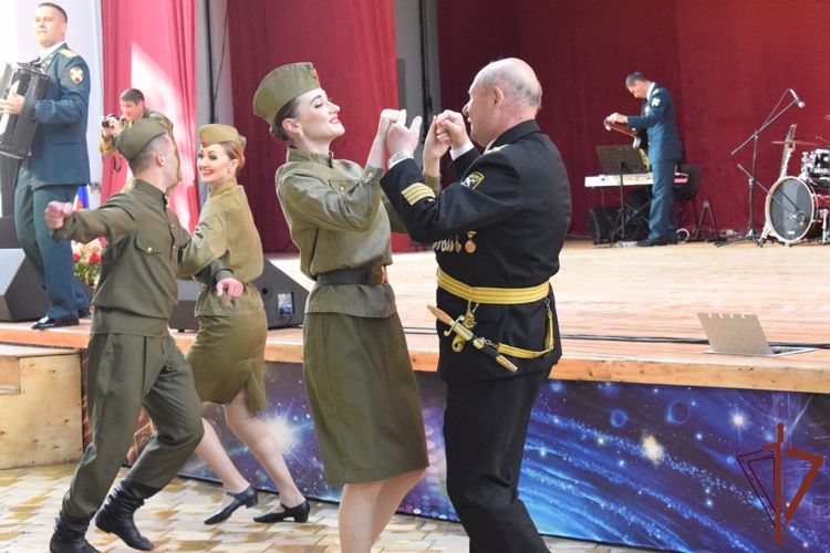 Ансамбль песни и пляски Северо-Кавказского округа Росгвардии выступил с концертами в Махачкале