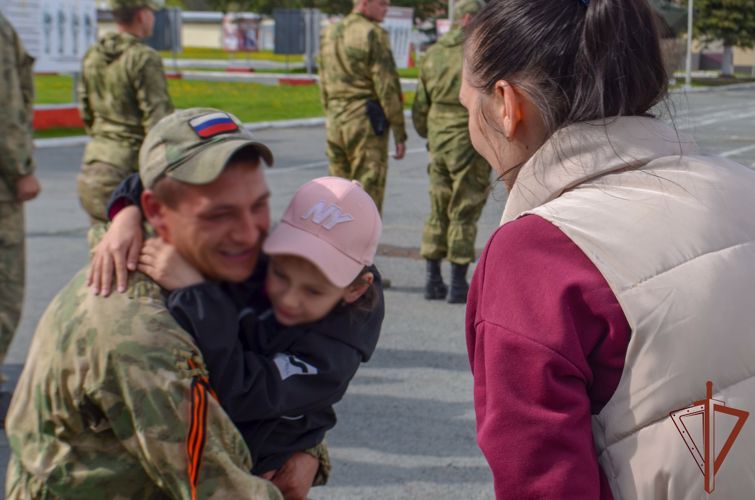 Военнослужащие лесновского полка Росгвардии вернулись из служебной командировки (видео)