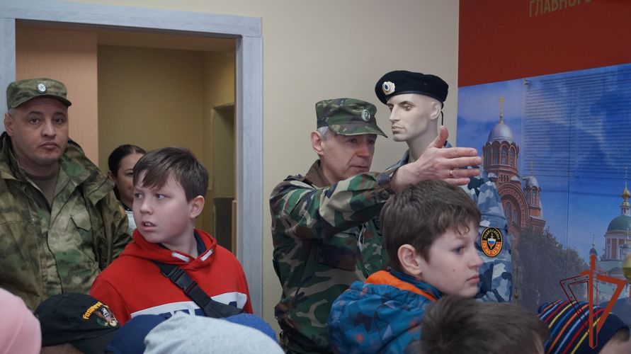 В ЦФО росгвардейцы провели мероприятия с учащимися подшефных образовательных учреждений