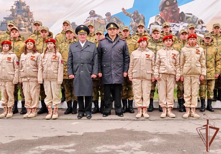 Призывники Поморья отправились служить в воинские части Росгвардии в Санкт-Петербурге