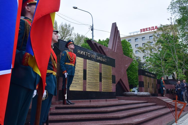 Представители Росгвардии приняли участие в открытии мемориала погибшим военным контрразведчикам в Ростове-на-Дону 