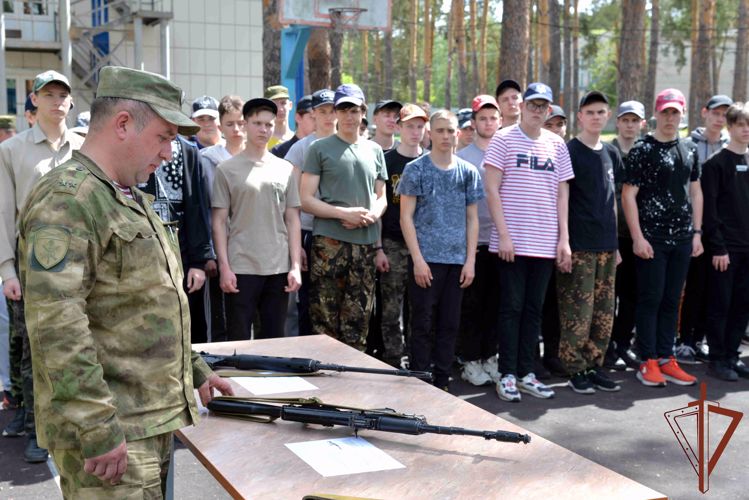 Ежегодная всероссийская акция «Каникулы с Росгвардией» стартовала на Урале