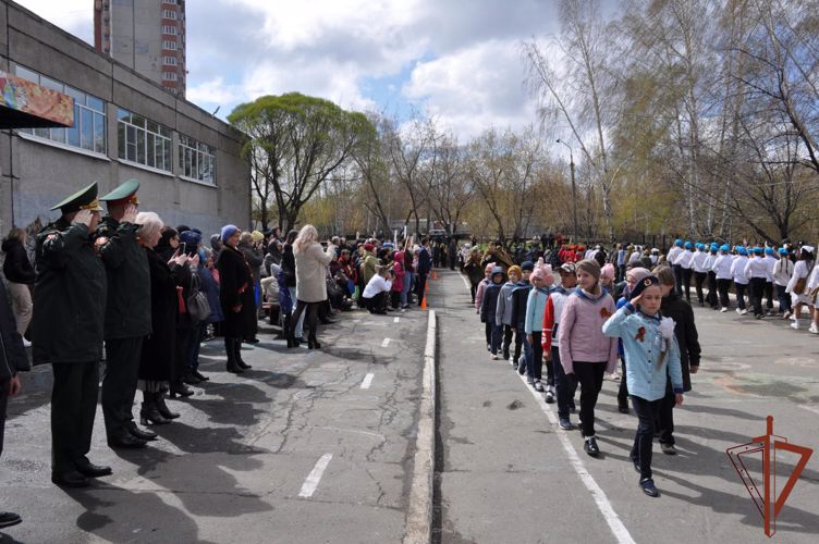 Патриотические мероприятия ко Дню Победы проводит Росгвардия на Урале (видео)