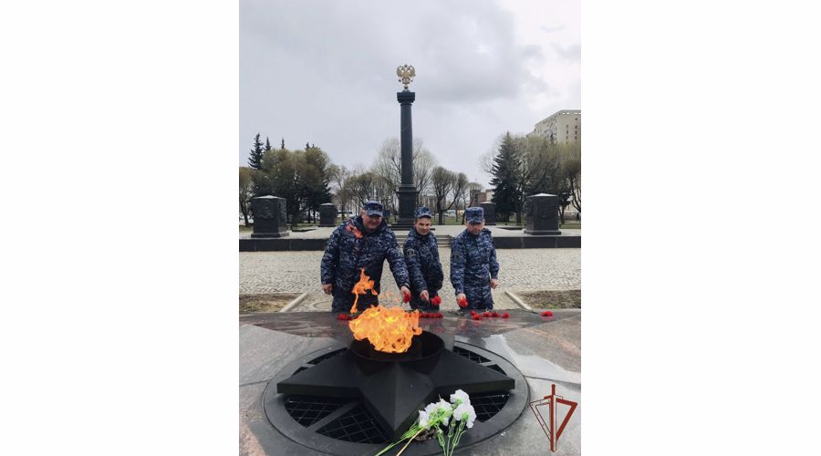 В Санкт-Петербурге и Ленинградской	области сотрудники Росгвардии приняли участие в мероприятиях, приуроченных ко Дню Победы