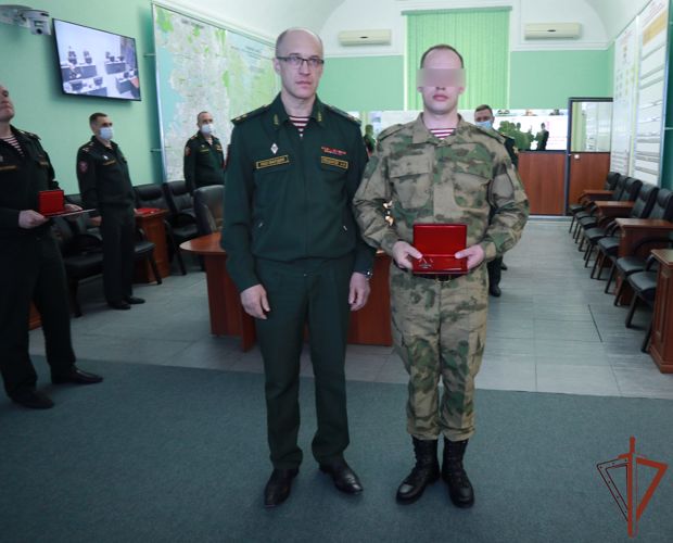 Отличившимся в спецоперации на Украине росгвардейцам вручили ордена Мужества в Петербурге