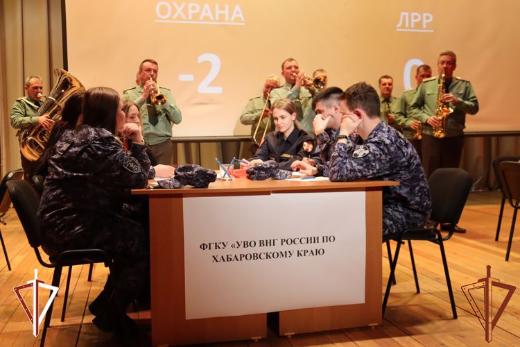 В преддверии Дня Победы хабаровские росгвардейцы определили сильнейших в интеллектуальной игре