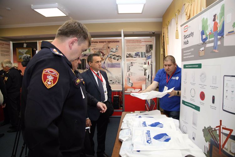 В Росгвардии обсудили процесс внедрения новых технологий в сфере охраны объектов