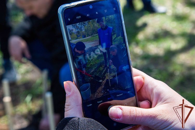 По инициативе ветеранов Росгвардии в Челябинске высажены дубы в память о павших воинах Великой Отечественной 